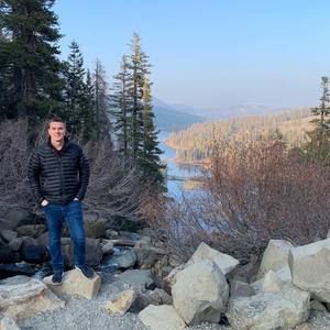 Meet your Posher, Nicholas